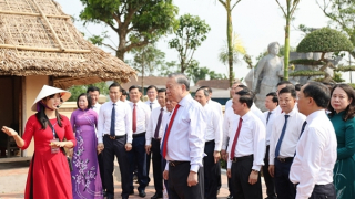 Lãnh đạo Đảng, Nhà nước dâng hương tưởng nhớ Tổng Bí thư Hà Huy Tập